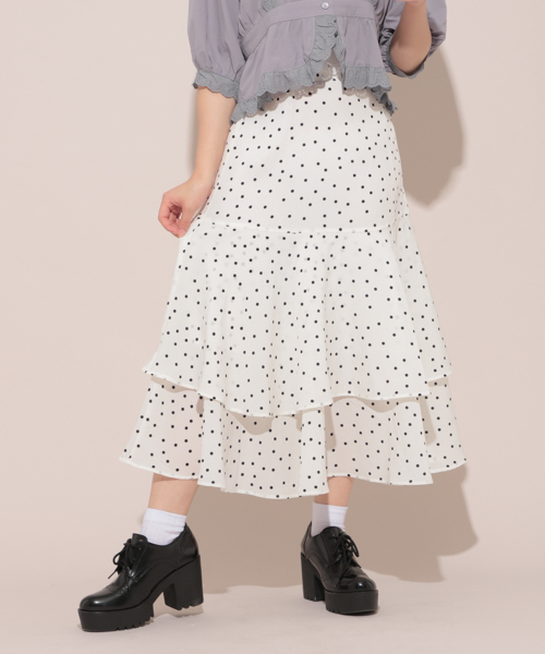 apres jour(アプレジュール)の「2段フリルロングスカート【ZOZOTOWN限定アイテム】(スカート・レディース・オレンジ/ライトグリーン/その他/ブラック/ベージュ/オフホワイト・フリー)」の2枚目の写真