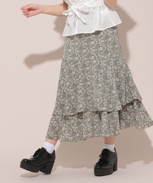 apres jour(アプレジュール)の「2段フリルロングスカート【ZOZOTOWN限定アイテム】(スカート・レディース・オレンジ/ライトグリーン/その他/ブラック/ベージュ/オフホワイト・フリー)」の7枚目の写真