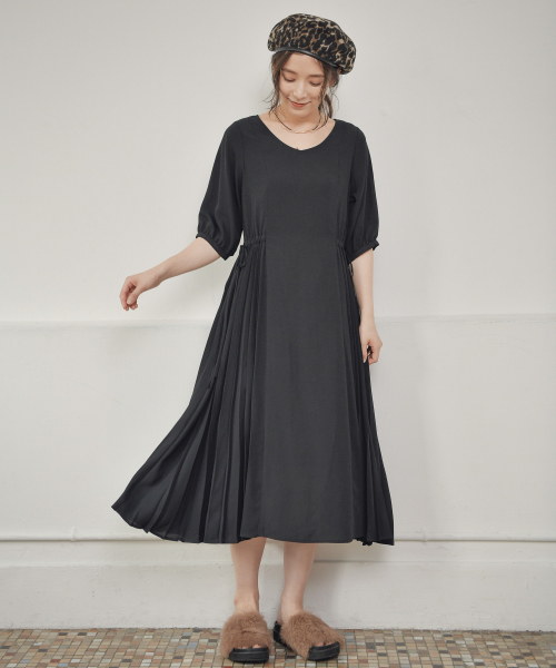 ワンピース ワンピース セール Mysty Mysty Woman Woman ミスティウーマン のファッション サイドプリーツ無地ワンピース 品質のいい