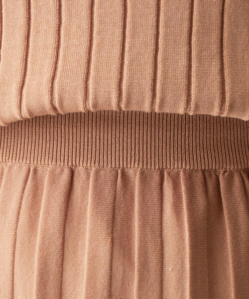 EMMEL REFINES（エメルリファインズ）の「〔ハンドウォッシャブル〕FC HW プリーツライク ノースリーブワンピース（ワンピース・レディース・ベージュ/ナチュラル・FREE）」の6枚目の写真