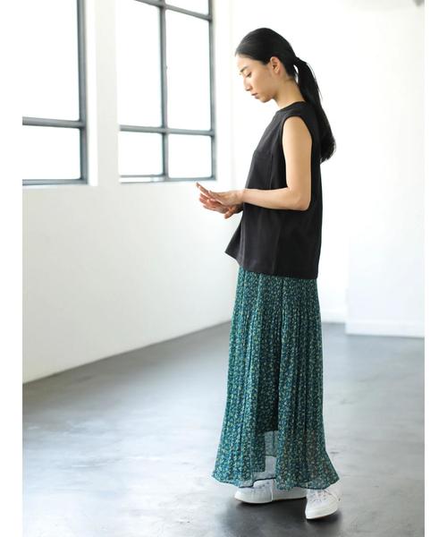 AMERICAN HOLIC（アメリカンホリック）の「シフォンプリーツロングスカート＊（スカート・レディース・ブラック/ネイビー/レッド/グリーン/ドット・FREE）」の10枚目の写真