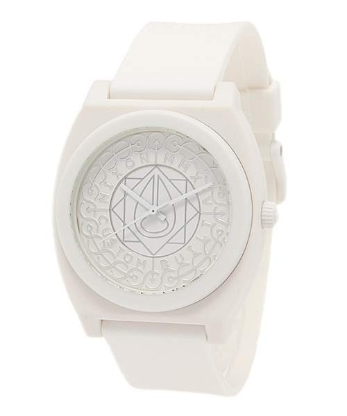 bpr BEAMS（ビーピーアール ビームス ）の「NIXON / TIME TELLOR　P 14（アナログ腕時計・メンズ・ホワイト/ブラック・ONE SIZE）」の2枚目の写真