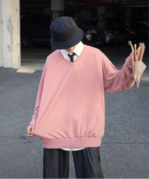 neos（ネオス）の「【neos -addictive design-】ルーズシルエット Vネック ベーシック ニットソー（Tシャツ/カットソー・メンズ・ブラック/グレー/ピンク/モカ・MEDIUM/LARGE）」の10枚目の写真
