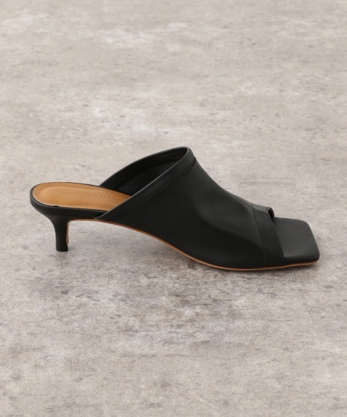 A part by（アパートバイ）の「Fレザーストレッチミュール　915599（サンダル・レディース・ホワイト/ブラック・MEDIUM/LARGE/37/38）」の11枚目の写真