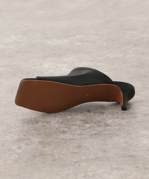 A part by（アパートバイ）の「Fレザーストレッチミュール　915599（サンダル・レディース・ホワイト/ブラック・MEDIUM/LARGE/37/38）」の12枚目の写真