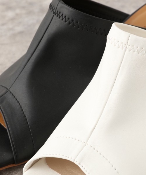 A part by（アパートバイ）の「Fレザーストレッチミュール　915599（サンダル・レディース・ホワイト/ブラック・MEDIUM/LARGE/37/38）」の13枚目の写真