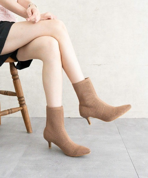 【美品】HIMIKO ベージュ スエード風 ポインテッドトゥブーツ COMEX】 2color/ 11cmヒール/ ショートブーツ/ ハイヒール