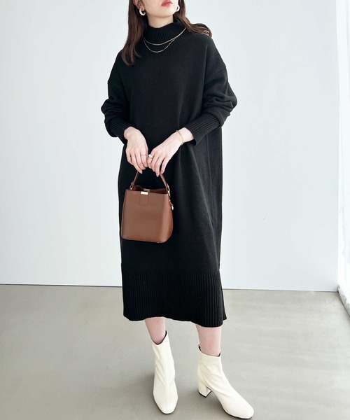 GeeRA（ジーラ）の「バックスリットタートルニットワンピース（ワンピース・レディース・ベージュ/ブラウン/グリーン/パープル/杢グレー/ブラック/ブルー/イエロー・SMALL/MEDIUM/LARGE/X-LARGE/XX-LARGE）」の19枚目の写真