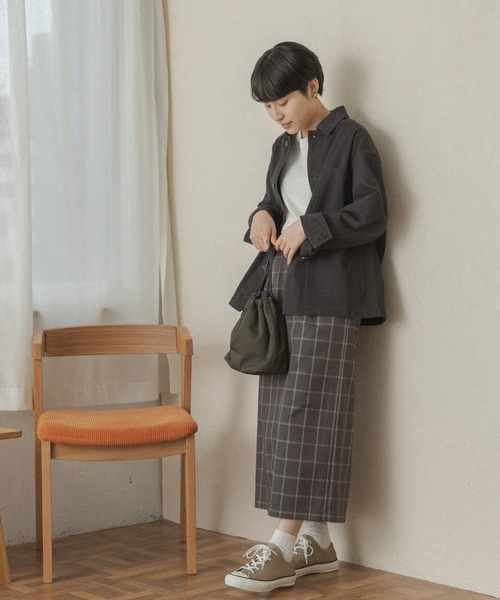 URBAN RESEARCH DOORS(アーバンリサーチドアーズ)の「WPツイルチェックスカート(スカート・レディース・グレー系その他/ブラウン系その他・1/2)」の13枚目の写真