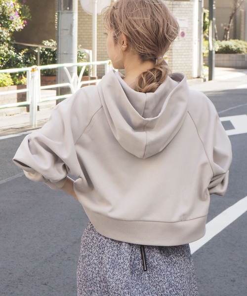 tiptop(ティップトップ)の「2021SS ダンボールニットショート丈フーディー(パーカー・レディース・ブルー/ベージュ/グリーン/スミクロ・FREE)」の16枚目の写真
