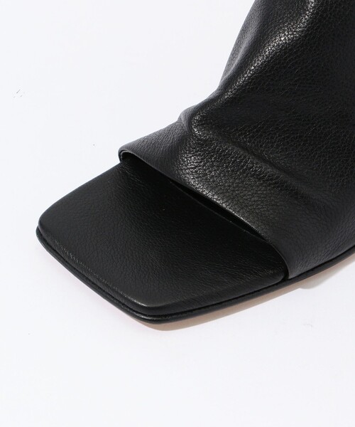 TOMORROWLAND （トゥモローランド）の「EDITION F レザー ヒールサンダル（サンダル・レディース・ブラック/ライトベージュ・36/37/38）」の6枚目の写真