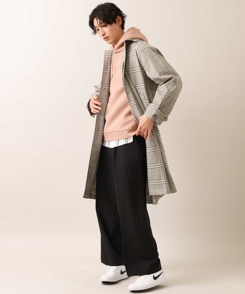 a.v.v（アーヴェヴェ）の「ライトダンボールプルオーバーパーカー[WEB限定サイズ]（パーカー・メンズ・ピンク/クリーム/ライトブルー/アイボリー/ベージュ/ミント・44/46/48/50/52）」の19枚目の写真