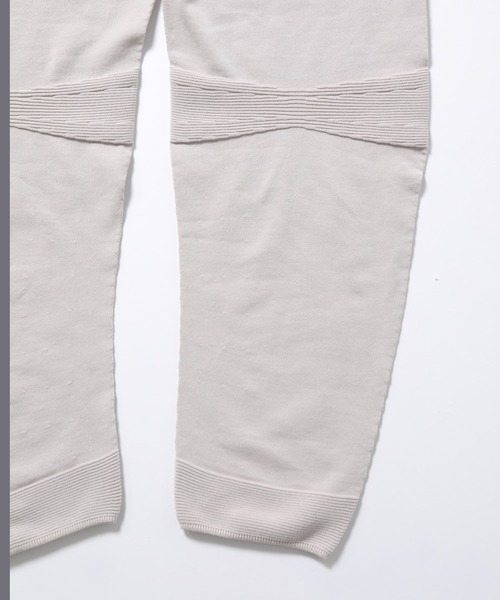 ADAM ET ROPE'(アダムエロペ)の「【ホールガーメント】無縫製 3Dニットパンツ/UNISEX(その他パンツ・メンズ・スミクロ/ライトグレー・L/M)」の5枚目の写真
