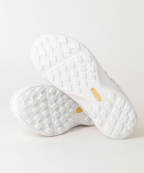 KEEN（キーン）の「UNEEK SNK / ユニーク スニーク（スニーカー・レディース・ホワイト×ホワイト・22.5cm/25.5cm/23.5cm/24.5cm/25cm/24cm/23cm）」の2枚目の写真
