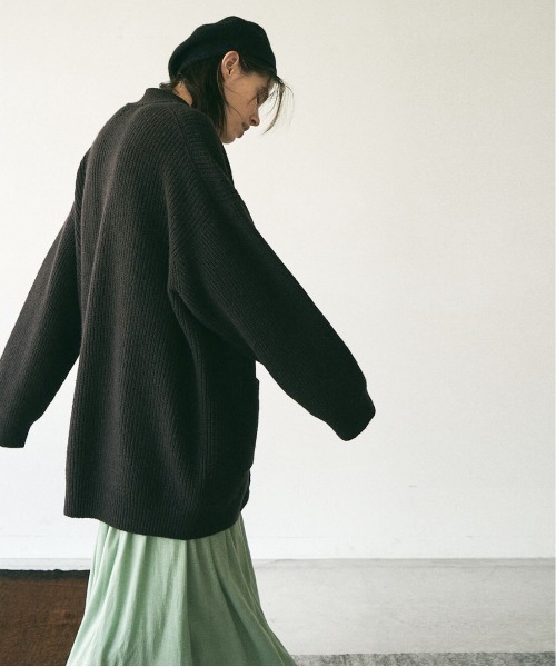 UNFIL（アンフィル）の「unfil アンフィル / blueface&cashmere oversized cardigan ブルーフェイス&カシミヤ オーバーサイズルーズカーディガン ビッグシルエット / WOFL-UW123（カーディガン/ボレロ・レディース・ダークブラウン/ベージュ系その他・1）」の11枚目の写真
