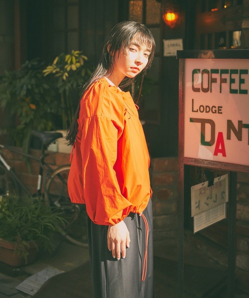 HeRIN.CYE（ヘリンドットサイ）の「ドロストブルゾン（ブルゾン・レディース・ホワイト/オレンジ/カーキ・FREE）」の9枚目の写真