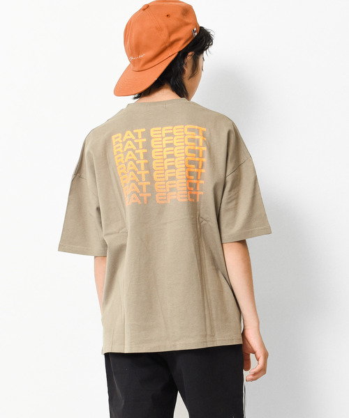 RAT EFFECT(ラットエフェクト)の「グラデーションロゴプリントビッグTシャツ(Tシャツ/カットソー・キッズ・チャコールグレー/ブラック/パープル/ライトグレー/ベージュ・160/140/120/150/130)」の4枚目の写真