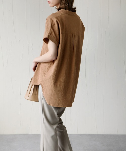 Chillfar（チルファー）の「スリットネックフレンチスリーブブラウス（シャツ/ブラウス・レディース・ベージュ/キャメル/チャコール・MEDIUM/LARGE）」の22枚目の写真
