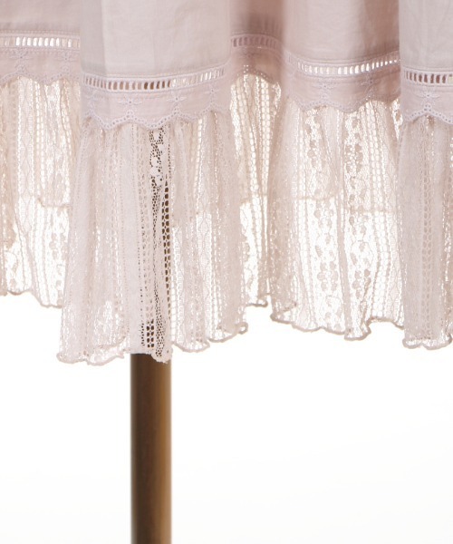 axes femme POETIQUE（アクシーズファムポエティック）の「フラワーコットンレースＯＰ（ワンピース・レディース・キナリ/ピンク/ブラック・MEDIUM）」の11枚目の写真