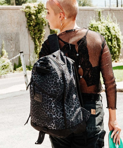Gregory グレゴリー Day Pack デイパック ダークレオパード バックパック リュック Gregory グレゴリー のファッション通販 Zozotown