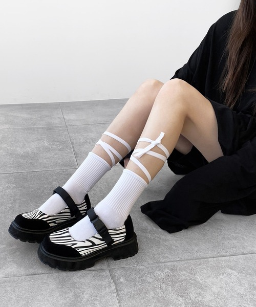 minsobi（ミンソビ）の「マルチストラップファッションソックス  ストラップ靴下　リフレクターソックス（ソックス/靴下・レディース・ホワイト/ブラック/グレー・FREE）」の8枚目の写真