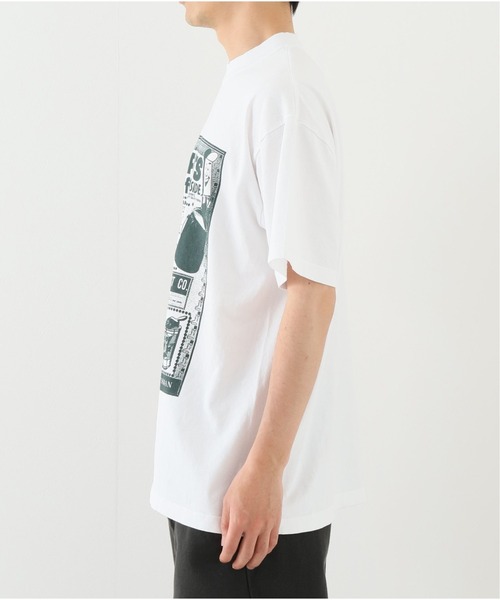 オーガスティーン・コフィー Augustine Kofie KOFIE GRAPHIC T-SH ホワイト WISM（ウィズム）の「【Augustine Kofie / オーガスティン