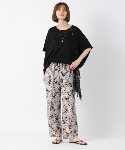 RIVE DROITE（リヴドロワ）の「シンプルながら一枚でサマになる　バルーンオーバーカットソー（Tシャツ/カットソー・レディース・ブラック/ホワイト系その他/カーキ・FREE）」の9枚目の写真