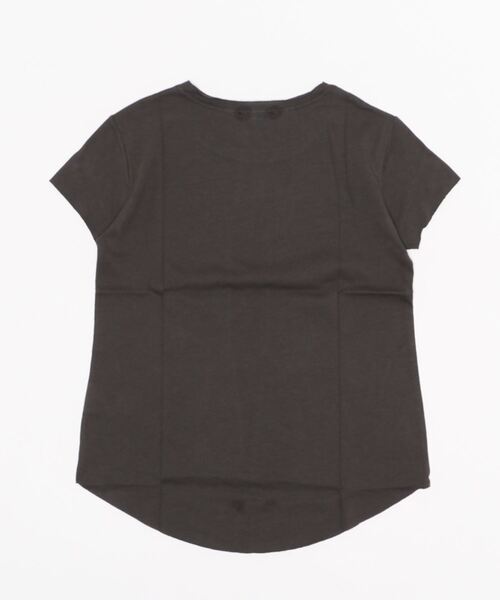 SISLEY(シスレー)の「キッズカットオフプリントTシャツ・カットソー(Tシャツ/カットソー・キッズ・ホワイト/グレー/レッド・LARGE/X-LARGE/XXX-LARGE/XX-LARGE/MEDIUM/SMALL)」の4枚目の写真