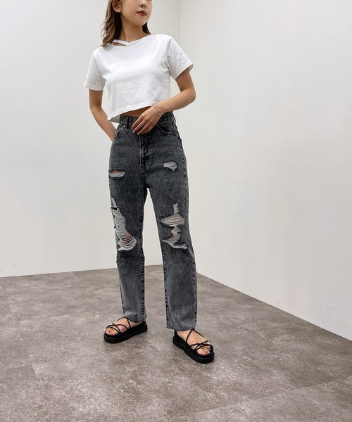 apres jour mignon（アプレジュールミニョン）の「カッティングトップス【ZOZOTOWN限定アイテム】（Tシャツ/カットソー・レディース・オフホワイト/ブラック/パープル・フリー）」の8枚目の写真