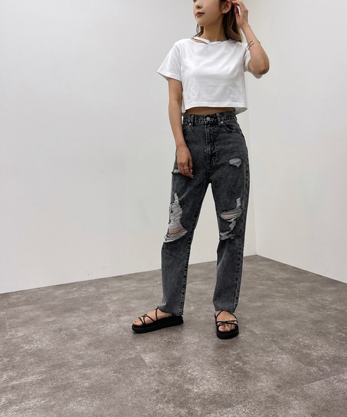 apres jour mignon（アプレジュールミニョン）の「カッティングトップス【ZOZOTOWN限定アイテム】（Tシャツ/カットソー・レディース・オフホワイト/ブラック/パープル・フリー）」の9枚目の写真