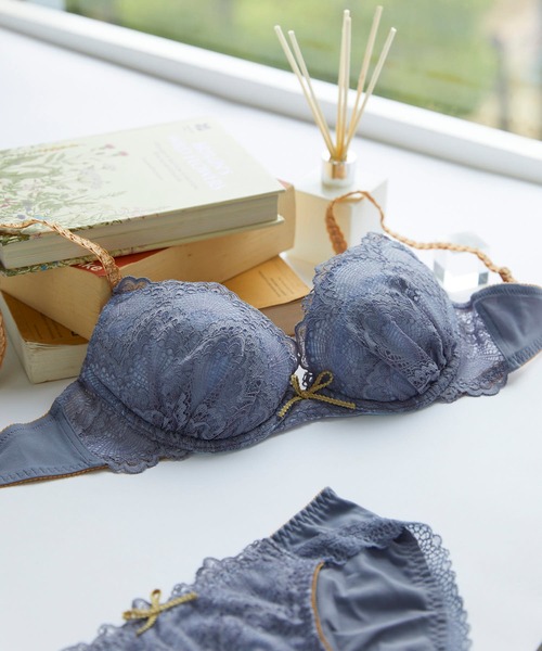 une nana cool(ウンナナクール)の「Parasol lace 3/4カップブラジャー(ブラジャー・レディース・ダークグリーン/グレー/ナチュラル/グレイッシュブルー/テラコッタ・B65/B70/C70/D70/B75/C65/C75/D65/D75/E65/E70/E75/F65/F70/F75)」の5枚目の写真