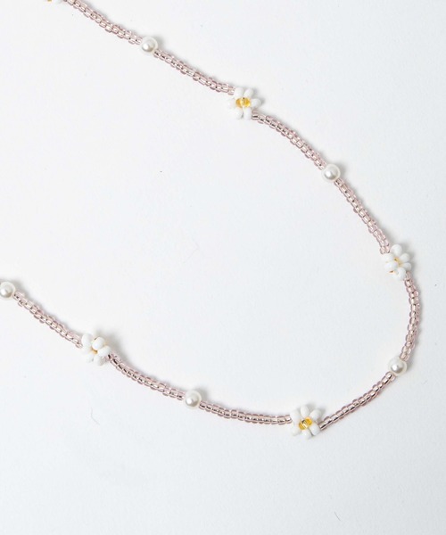 WEGO(ウィゴー)の「WEGO/フラワービーズロングネックレス(ネックレス・レディース・ホワイト/シルバー/グリーン/その他1/その他3/その他2・FREE)」の15枚目の写真