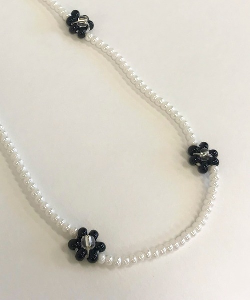 WEGO(ウィゴー)の「WEGO/フラワービーズロングネックレス(ネックレス・レディース・ホワイト/シルバー/グリーン/その他1/その他3/その他2・FREE)」の13枚目の写真