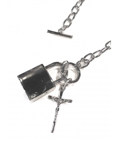 XU（エックスユー）の「【XU】cross padlock necklace（ネックレス・メンズ・シルバー・SMALL/LARGE）」の3枚目の写真