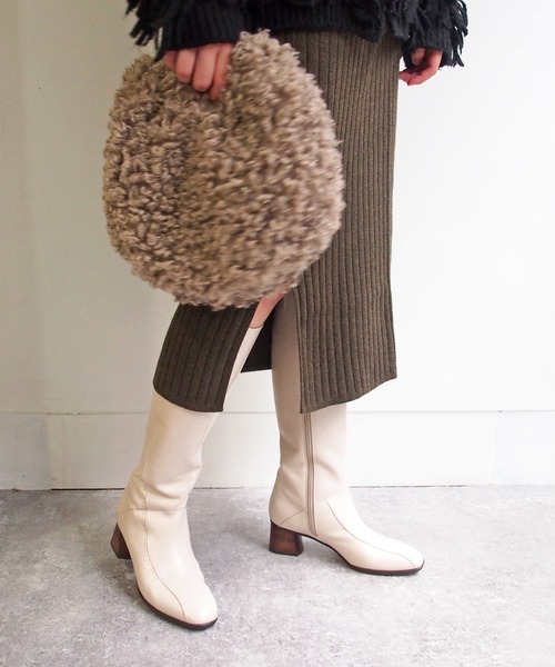 apres（アプレ）の「ルーズロングブーツ　-8650367（ブーツ・レディース・ブラック/オフホワイト/ライトブラウン/ワイン・22.5cm/23.5cm/24.5cm/23.0cm/24.0cm）」の6枚目の写真