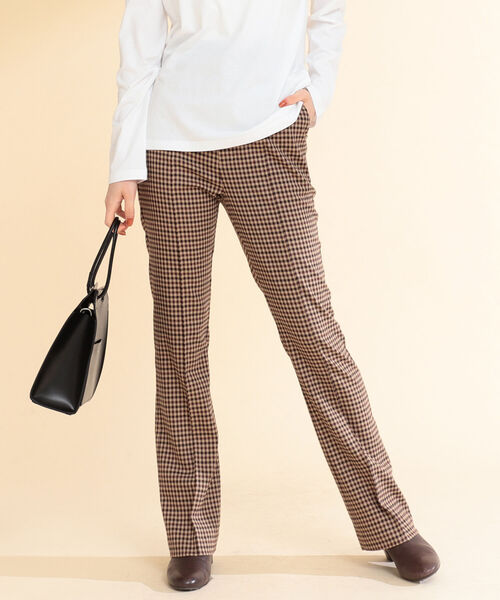 Ray BEAMS（レイビームス）の「Ray BEAMS / チェック ストレッチ フレア パンツ（その他パンツ・レディース・ブラウン/グリーン・1/0）」の16枚目の写真