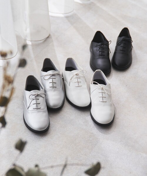 coen（コーエン）の「レースアップシューズ（ドレスシューズ・レディース・ホワイト/ブラック/シルバー・SMALL/MEDIUM/LARGE）」の4枚目の写真
