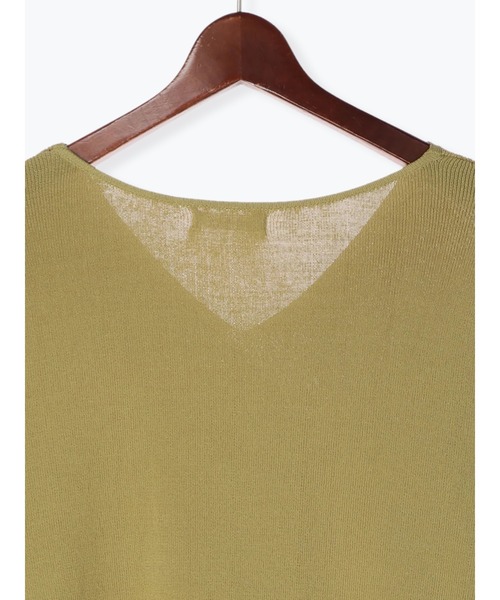 Te chichi(テチチ)の「ボリュームスリーブニットプルオーバー(ニット/セーター・レディース・オフホワイト/グリーン/ネイビー・フリ-)」の19枚目の写真