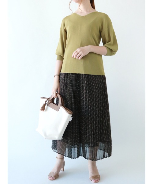 Te chichi(テチチ)の「ボリュームスリーブニットプルオーバー(ニット/セーター・レディース・オフホワイト/グリーン/ネイビー・フリ-)」の7枚目の写真