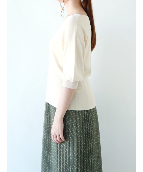 Te chichi(テチチ)の「ボリュームスリーブニットプルオーバー(ニット/セーター・レディース・オフホワイト/グリーン/ネイビー・フリ-)」の9枚目の写真