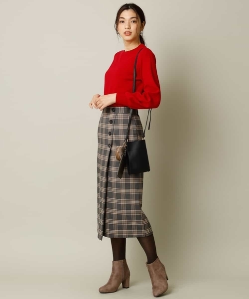 a.v.v（アーヴェヴェ）の「【洗濯機で洗える】クルーネックパフスリーブニット（ニット/セーター・レディース・ライトブルー/ブラック/アイボリー/ライトイエロー/レッド/ピンク・40/38/42/36/34）」の12枚目の写真