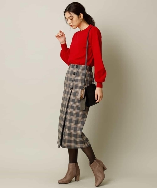 a.v.v（アーヴェヴェ）の「【洗濯機で洗える】クルーネックパフスリーブニット（ニット/セーター・レディース・ライトブルー/ブラック/アイボリー/ライトイエロー/レッド/ピンク・40/38/42/36/34）」の19枚目の写真