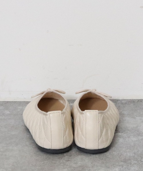 archives（アルシーヴ）の「キルティングバレエシューズ（バレエシューズ・レディース・ブラック/アイボリー・MEDIUM/LARGE）」の10枚目の写真