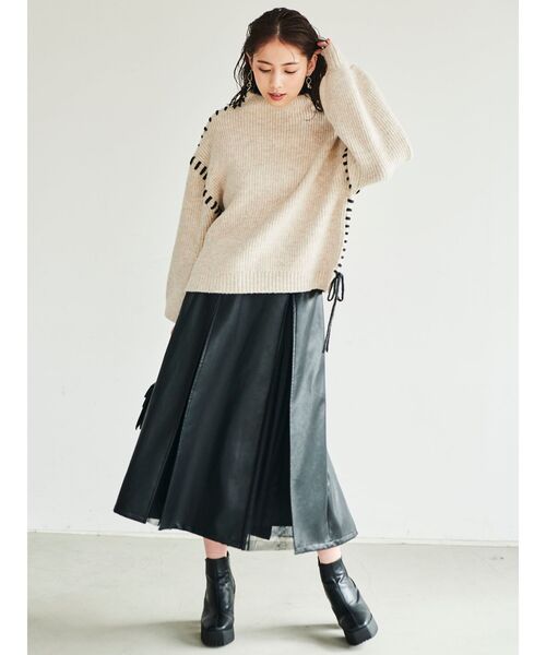 dazzlin（ダズリン）の「ハンドステッチボリュームニット（ニット/セーター・レディース・ベージュ/モカ・FREE）」の3枚目の写真