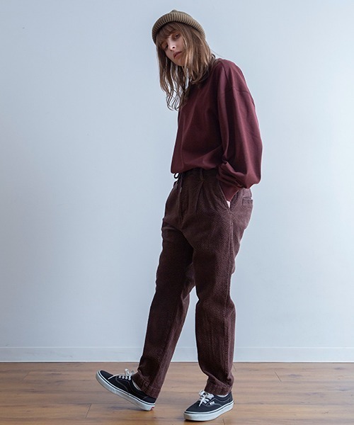 Universal Style Wear(ユニバーサルスタイルウェア)の「Universal Style Wear センタータック ロンT(Tシャツ/カットソー・メンズ・ブラウン/ホワイト/ブラック・LARGE/MEDIUM/X-LARGE)」の13枚目の写真