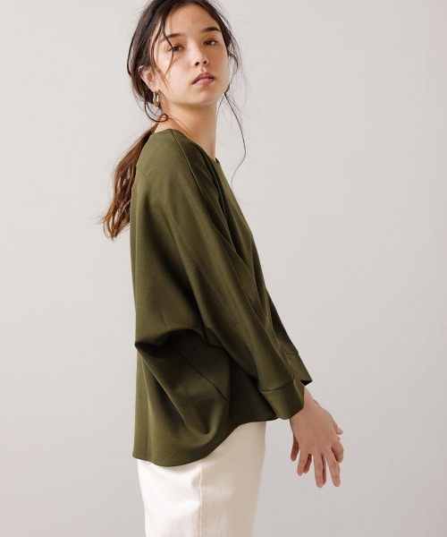 Bou Jeloud(ブージュルード)の「バックタックトップス(Tシャツ/カットソー・レディース・ブラック/オフホワイト/カーキ/イエロー/ブルー・FREE)」の11枚目の写真