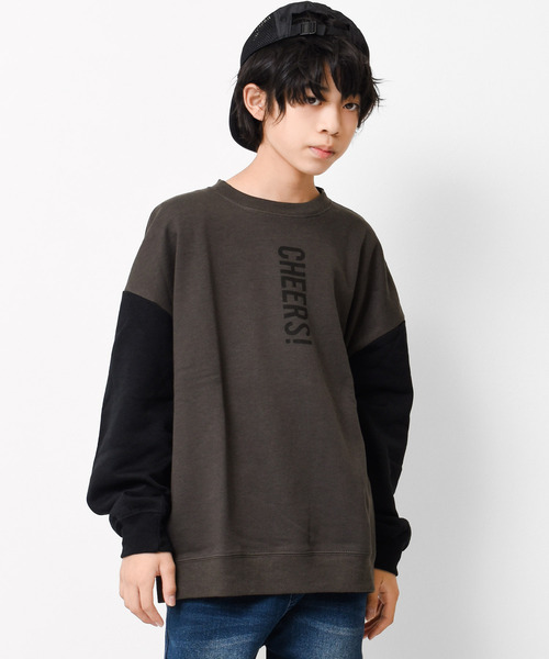 RAT EFFECT（ラットエフェクト）の「【裏起毛】タテロゴプリントトレーナー（スウェット・キッズ・ブラック/ライトブルー/アイボリー/グリーン/チャコールグレー・120/130/140/150/160）」の4枚目の写真