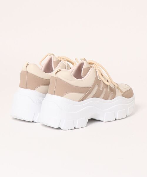 KOBE LETTUCE（コウベレタス）の「ボリュームソールスニーカー[I2399]（スニーカー・レディース・ベージュ/ホワイト・S/L/LL/M）」の4枚目の写真