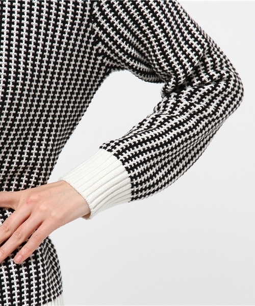 EDIT. FOR LULU（エディットフォールル）の「◆ツートーンカラープルオーバー（ニット/セーター・レディース・ブラック/グリーン・FREE）」の3枚目の写真