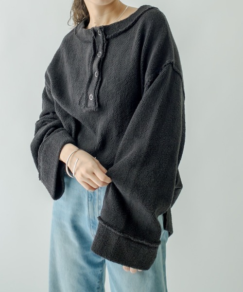 mystic(ミスティック)の「ジャガードヘンリープルオーバー(Tシャツ/カットソー・レディース・ブラック/アイボリー・FREE)」の15枚目の写真